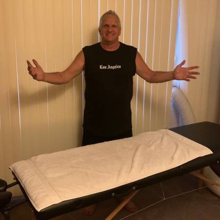 Manscape Your Muscles, Mounds and Monster (West Hollywood)