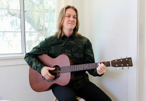 Guitar &amp; Bass Lessons with a Juilliard Graduate