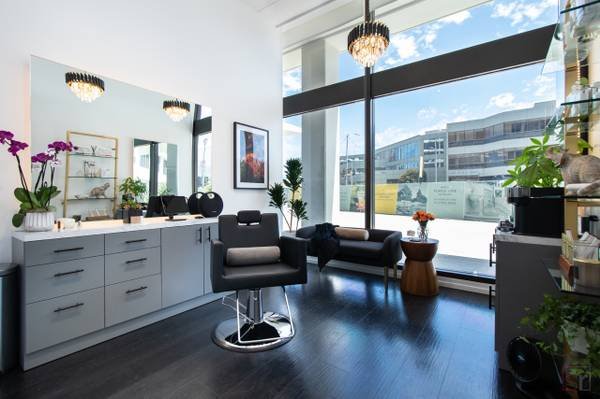 Move-In Special: Starting at $339 with 1 Month Free Rent in Beverly Hills on Wilshire