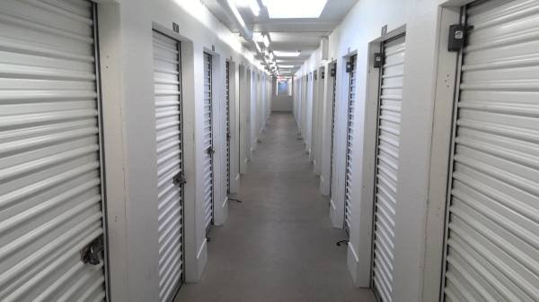 Call to Reserve A Unit Today! Best Deals in Town! (La Crescenta)
