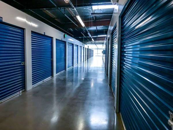 US STORAGE CENTERS 50% Off First Two Months (20701 PLUMMER ST. CHATSWORTH, CA)