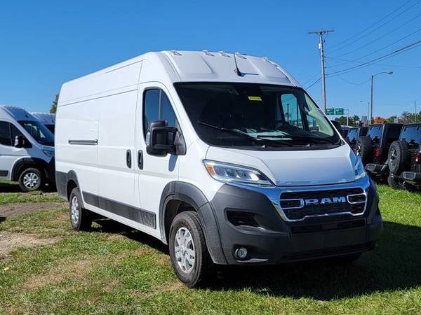 Owner Operators with Cargo Vans, Sprinters and Pro Masters
