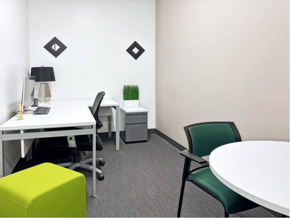 $959 Executive Office, Ready for Move In! (Burbank)