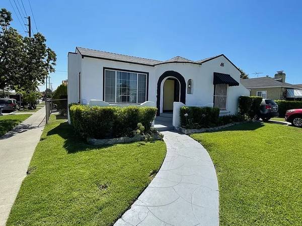 $910 / 2br - 1152ft2 - Beautiful 2BR Home Modern interior 2-bedroom near the way (Los Angeles)